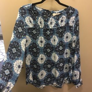 Adorable Loft Blouse!